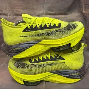 Nike Air ZoomX AlphaFly Next% “Volt” sz11.5